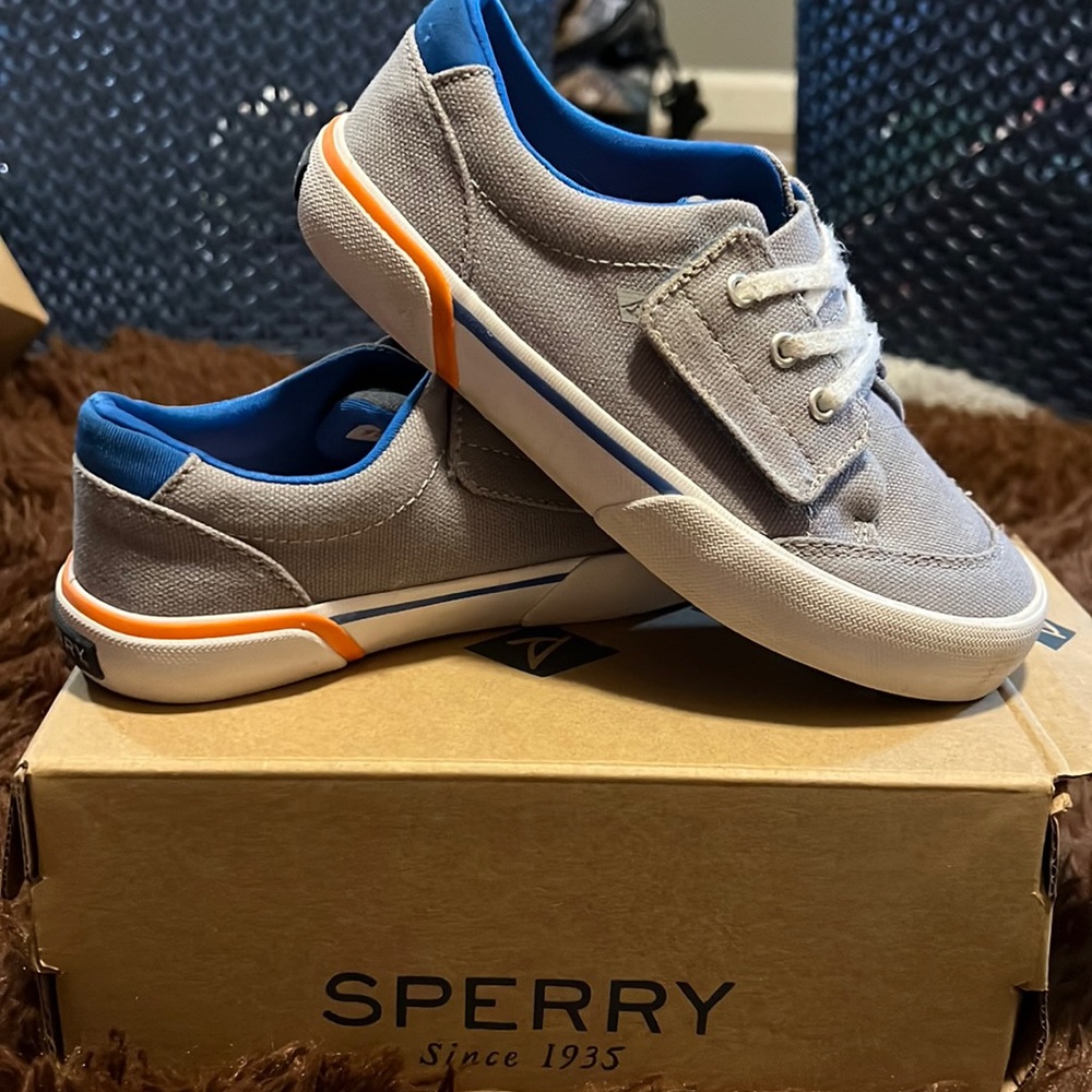 Sperry boys boat sneakers